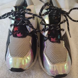 Steve Madden jcanyon youth sneakers size 3(T6)